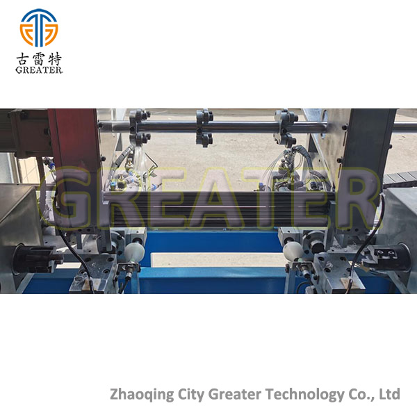 Triming machine for tubular heater