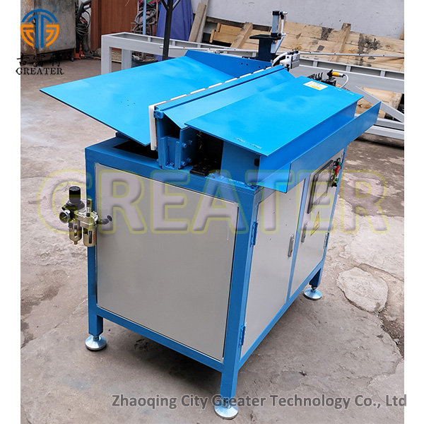 Heater auto feeding machine with tester